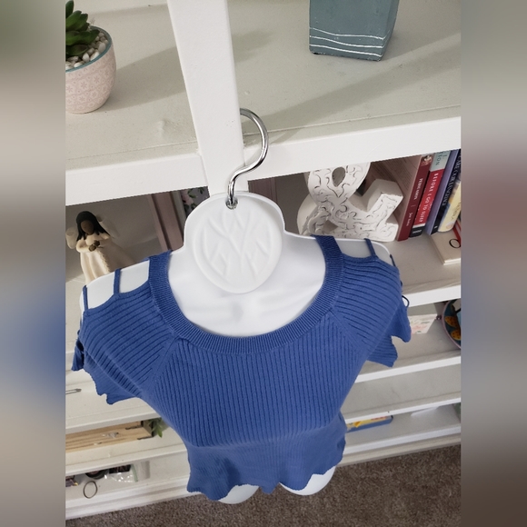 Express Blue Top - Picture 3 of 8